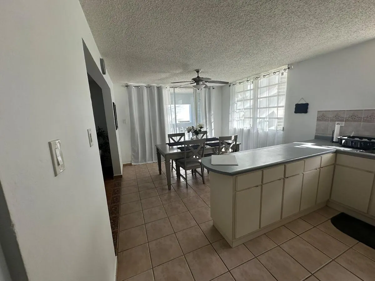 Large 1 Bedroom Apt With 2 Balconies And Pool 이사벨라 0*,  푸에르토리코